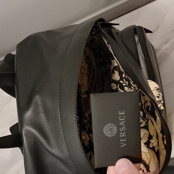 Versace Medusa plaque backpack - Picture 4 of 8